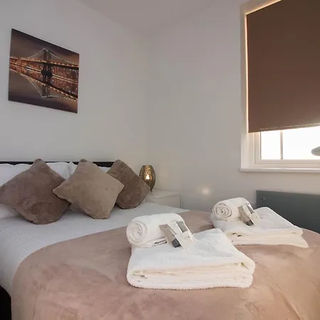 Apartment Diamond - Moseley Mews *